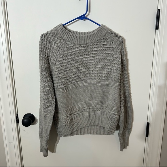 GRAY SWEATER - M NEVER USED - Picture 1 of 2